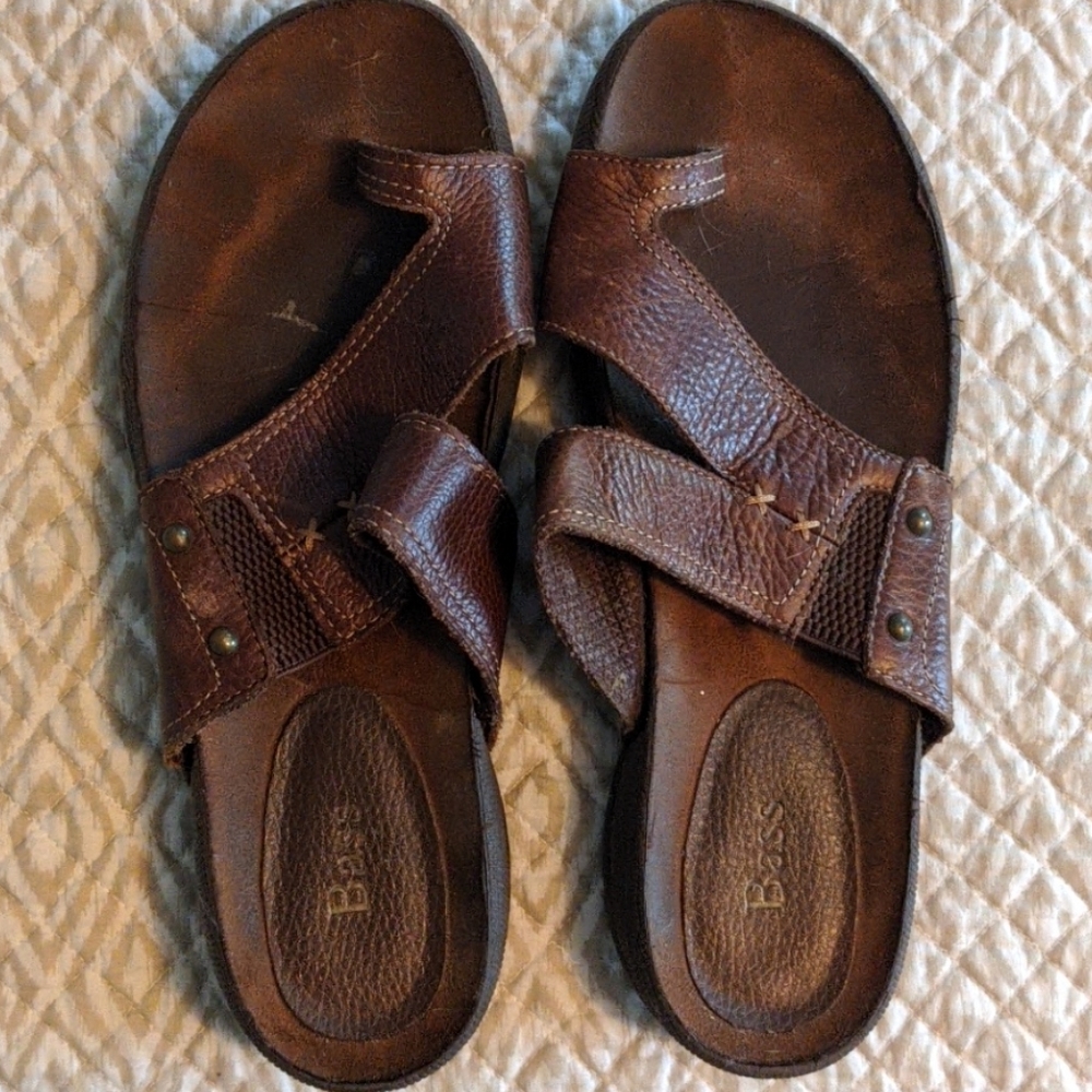 Bass sandals